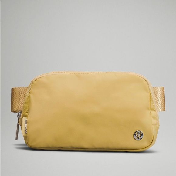 lululemon athletica Handbags - Lululemon Everywhere Belt Bag - Golden Sand